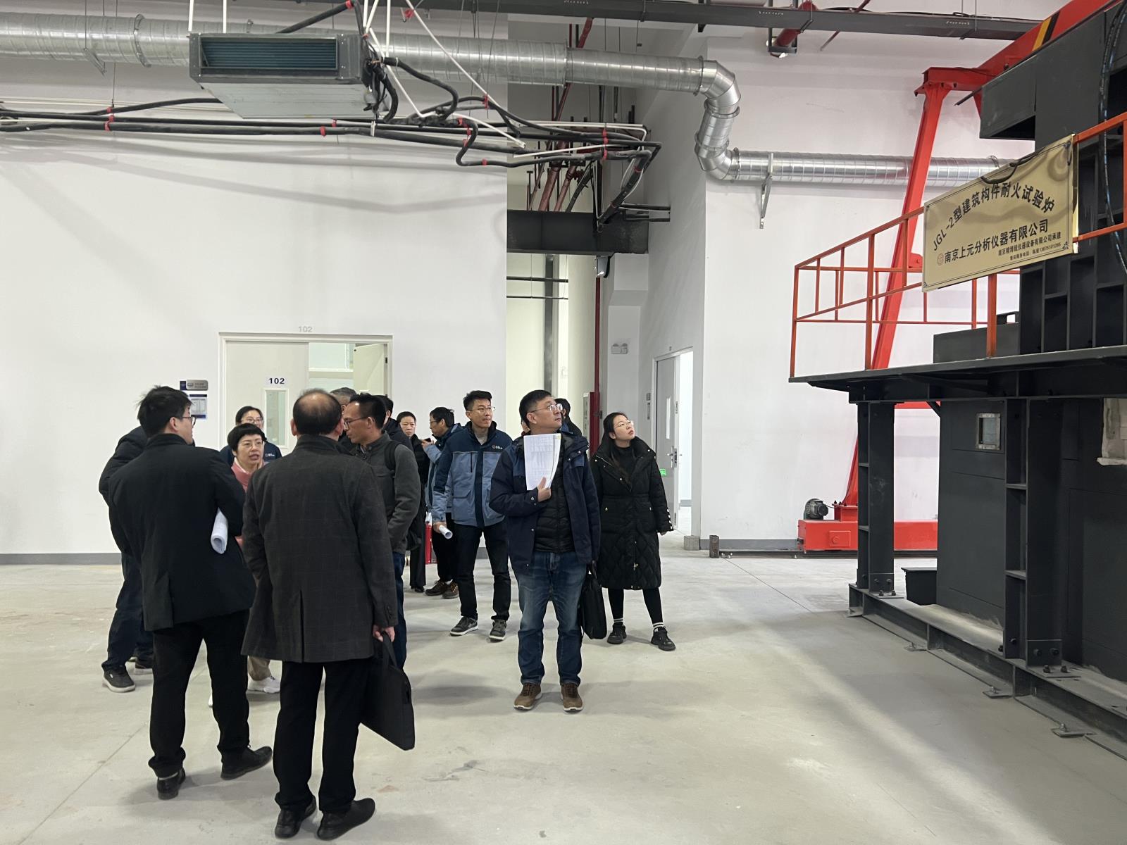 構(gòu)建耐火試驗(yàn)爐.jpg 構(gòu)建耐火試驗(yàn)爐.jpg